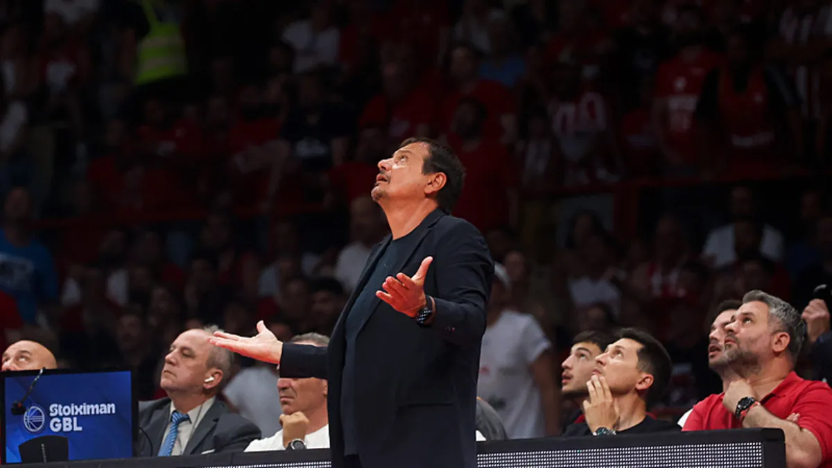 Ergin Ataman çılgına döndü! Yunanistan'da şok saldırı