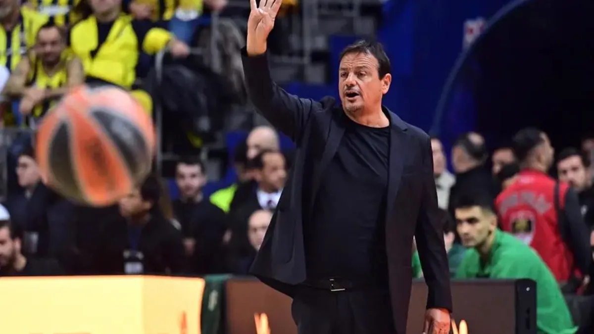 Ergin Ataman Yunanistan'da Aniden Görevden Alındı: Panathinaikos ile Yollar Ayrıldı