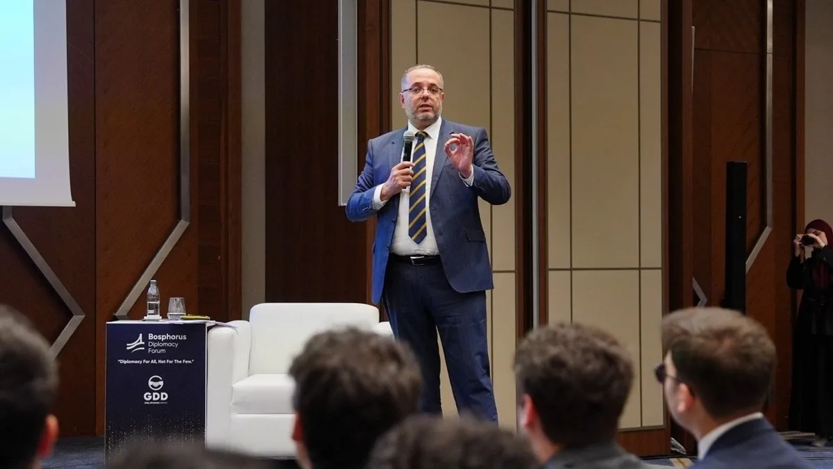 Erhan Afyoncu Bosphorus Forum'da Nüfus Uyarısı Yaptı