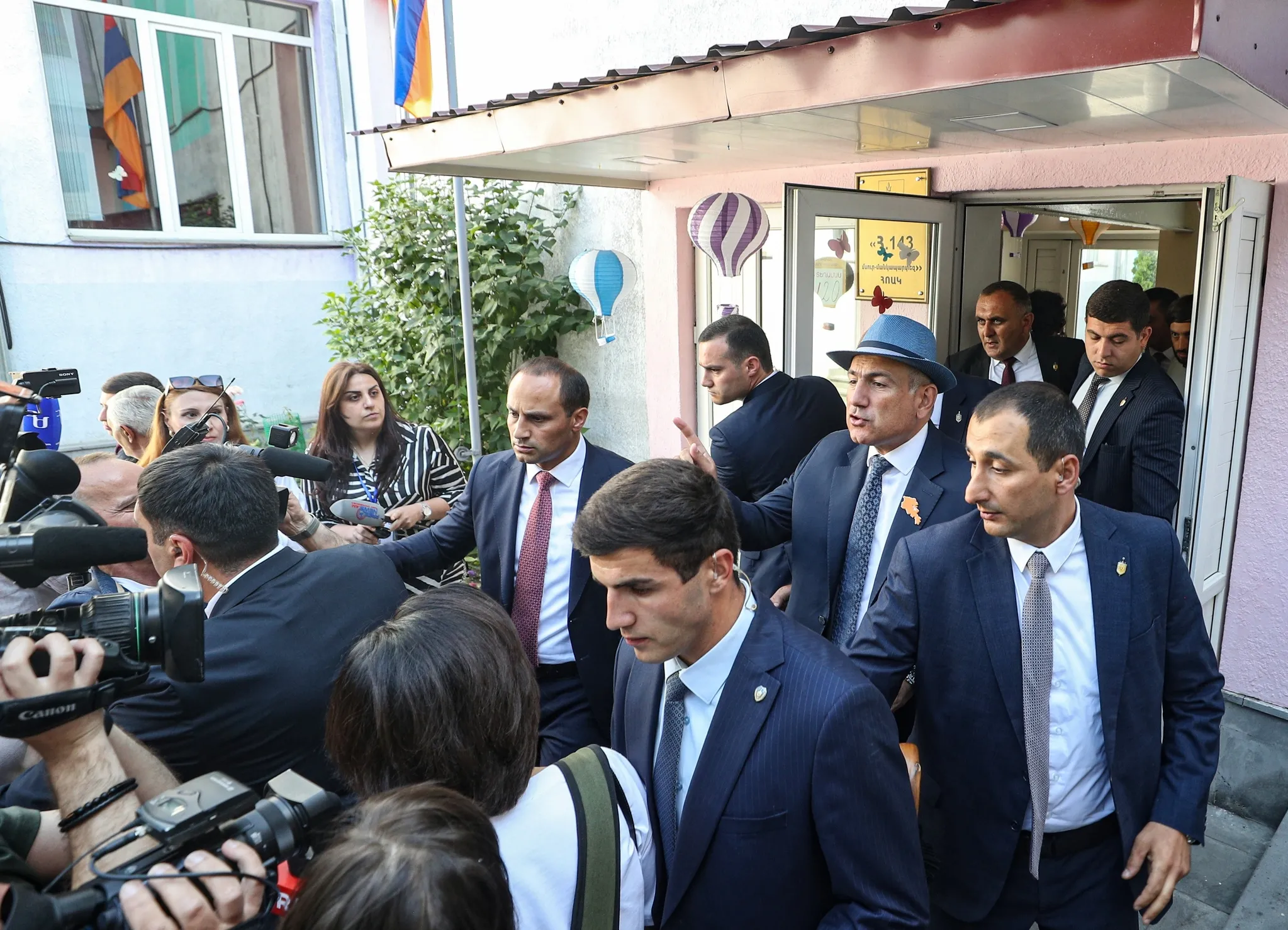 Ermenistan seçimleri: Paşinyan'dan Türkiye mesajı