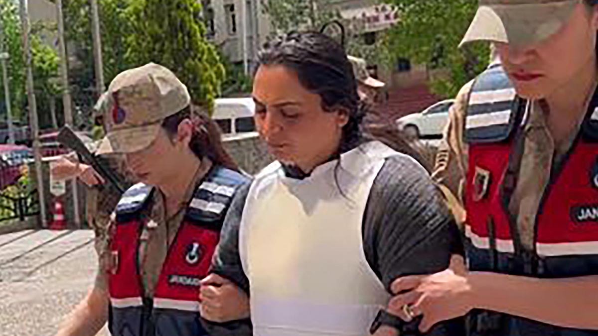 Erzurum'da kürekli cinayet davasında karar: 17 ve 1 yıl hapis