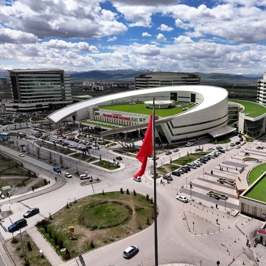 Erzurum Şehir Hastanesi'nde Ekim Ayında 12 Branşta Mesai Dışı Poliklinik