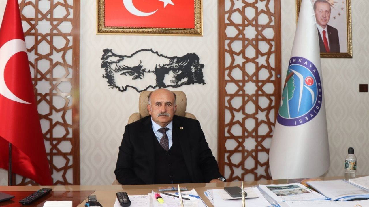 Erzurum Şenkaya Belediye Başkanı Görbil Özcan AKP'ye katıldı