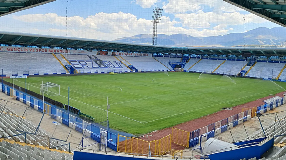 Erzurumspor'un Evi Yeniden Tam Kapasite: Galatasaray Maçıyla Tarihi Dönüş