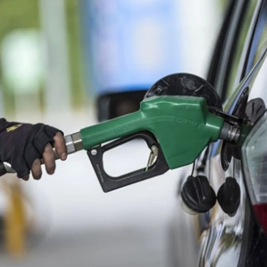 Eşel mobil sona erdi: Benzine 4,27 TL zam