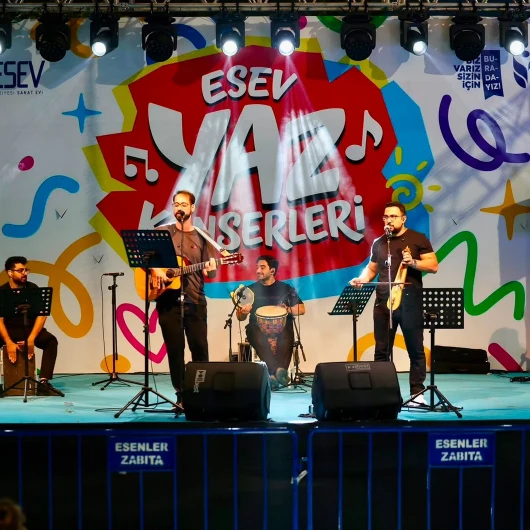 Esenler'de Yaz Akşamları ESEV Konserleriyle Coşuyor