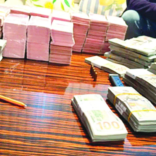 Esenyurt'ta 231 milyonluk para trafiği: Başkan Yardımcısı tutuklandı