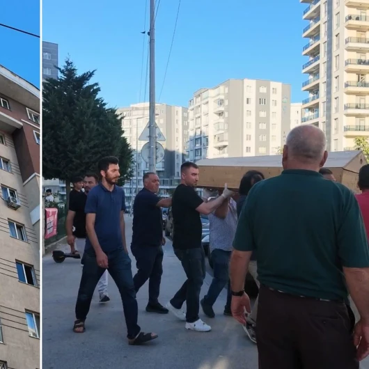 Esenyurt'ta Asansör Faciası: Çocukları Kurtarmak İsterken Hayatını Kaybetti