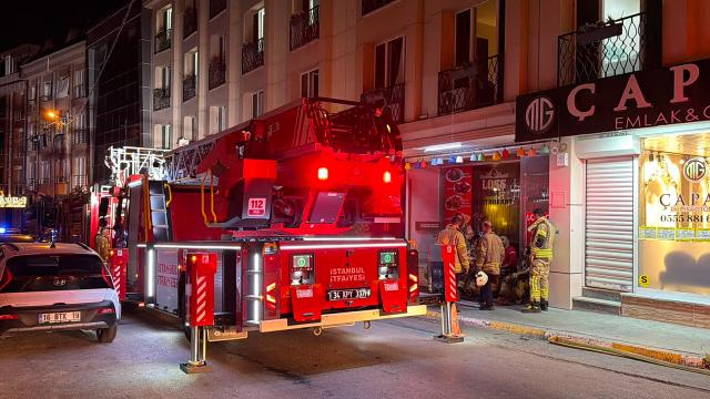 Esenyurt'ta otel yangını: Mahsur kalanlar kurtarıldı