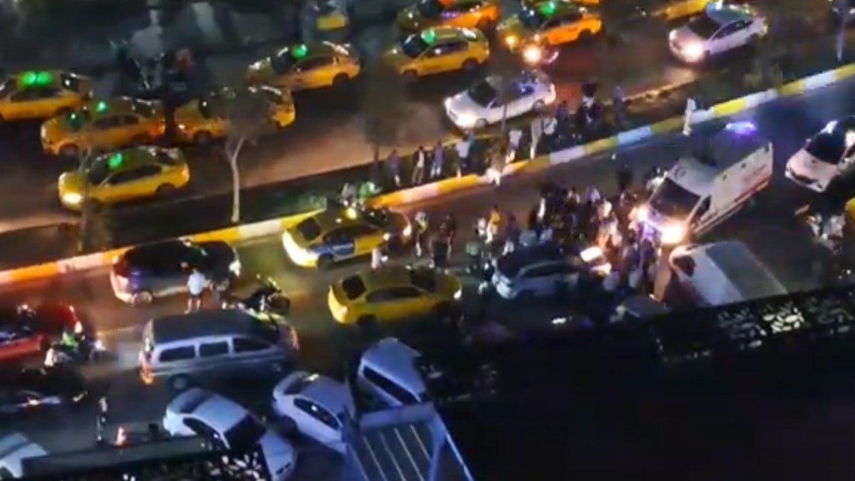Esenyurt'ta Trafik Kavgası: Sürücüler Birbirine Girdi