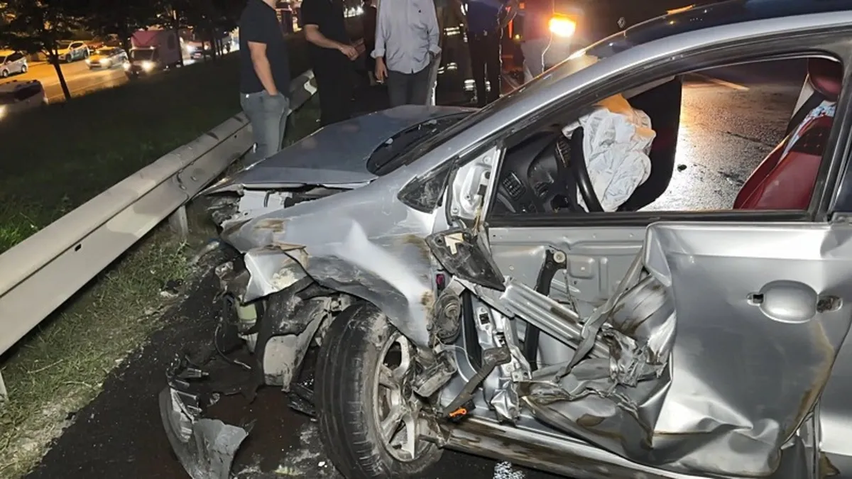 Esenyurt'ta Zincirleme Kaza: 11 Araç Birbirine Girdi, 6 Yaralı