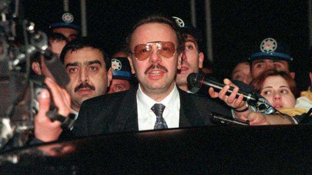 Eski Bakan Arif Ahmet Denizolgun'un Mezarı Açıldı; DNA Örnekleri Alındı