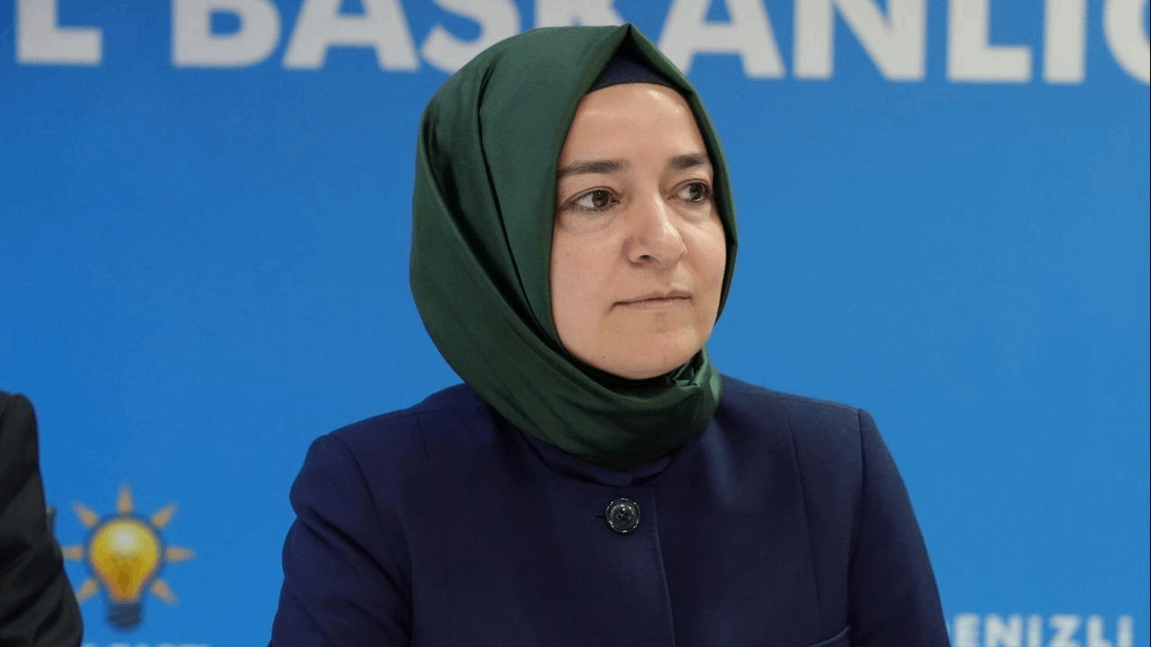 Eski Bakan Fatma Betül Sayan Kaya'ya İkinci Şok: AKP'liler Kapı Dışarı Etti
