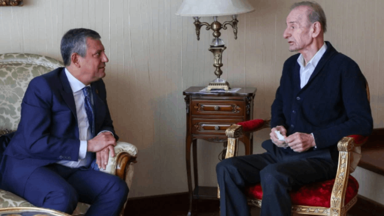 Eski CHP Genel Başkan Vekili Cevdet Selvi Vefat Etti