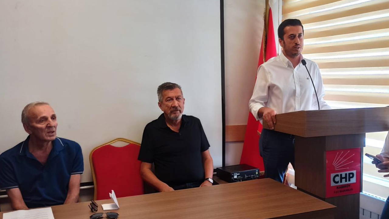 Eski Kadıköy ilçe başkanlarından Özgür Özel'e destek açıklaması