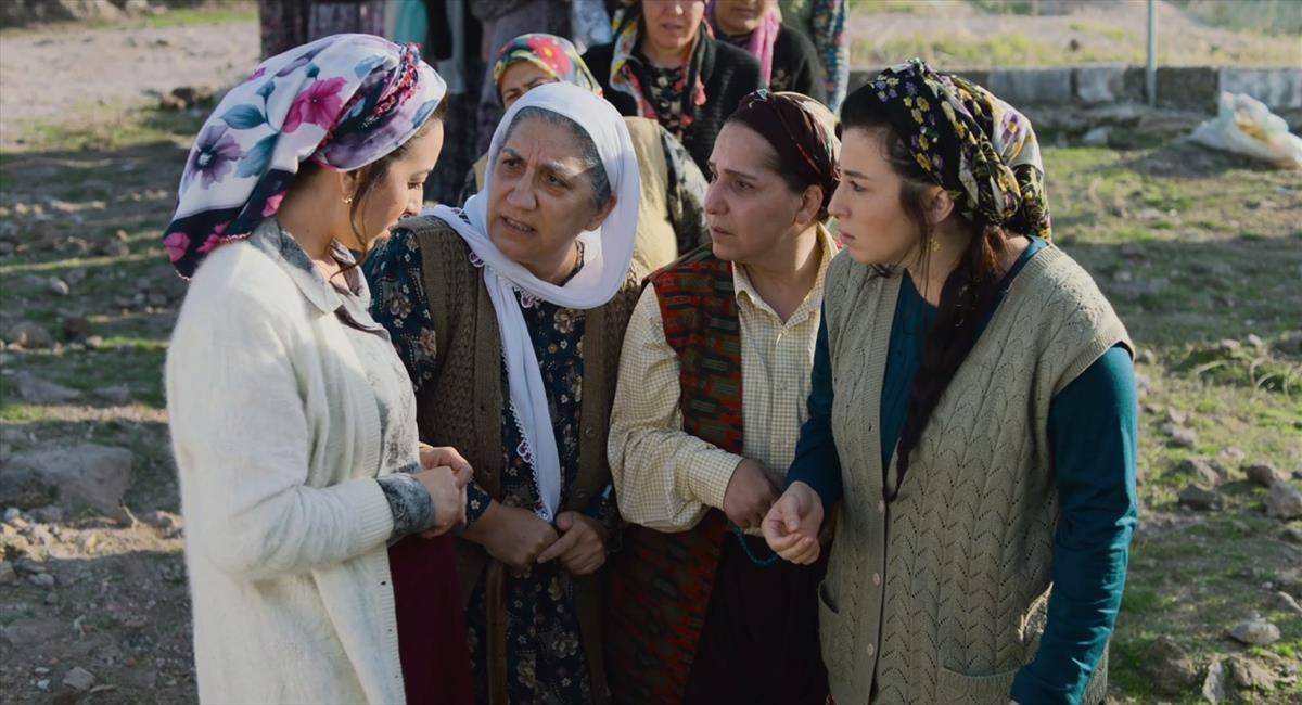 Eski Köye Yeni Adet: NOW TV'de Bu Akşam! Konusu ve Oyuncuları