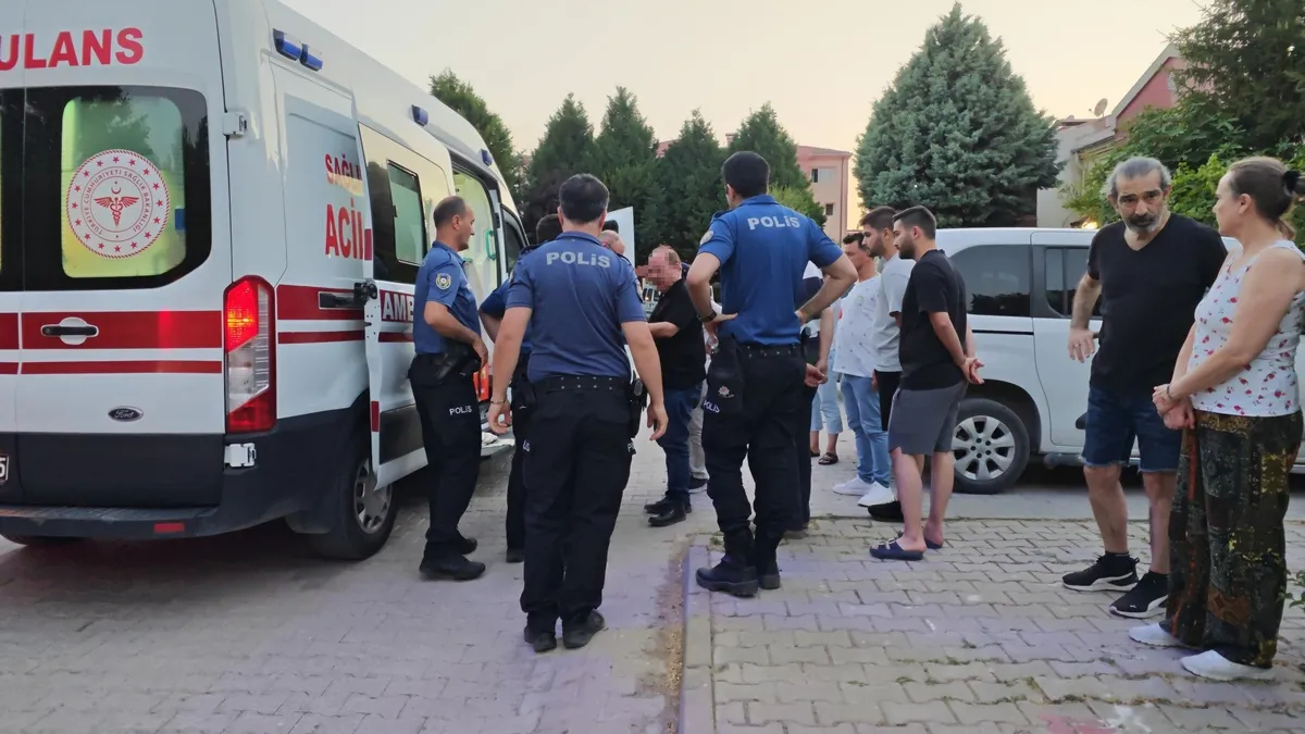 Eskişehir'de dehşet: Baba bıçaklı saldırıya uğradı, oğul kendini eve kilitledi