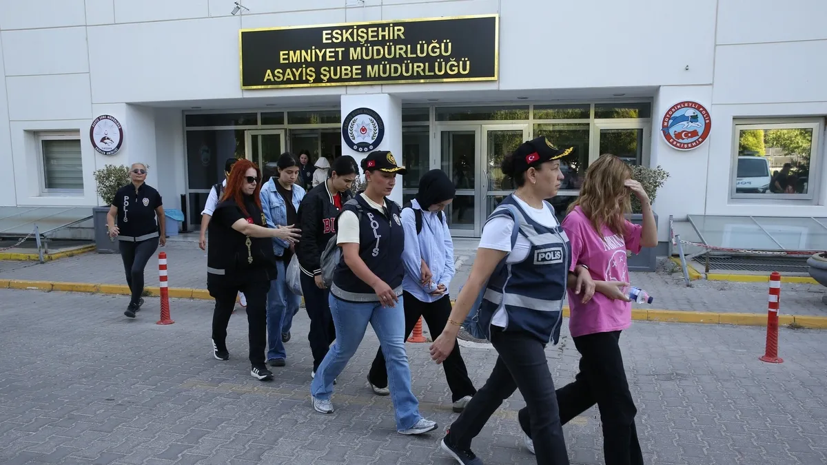 Eskişehir’de sahte internet operatörleri 801 kişiyi dolandırdı: 116 milyon liralık vurgun
