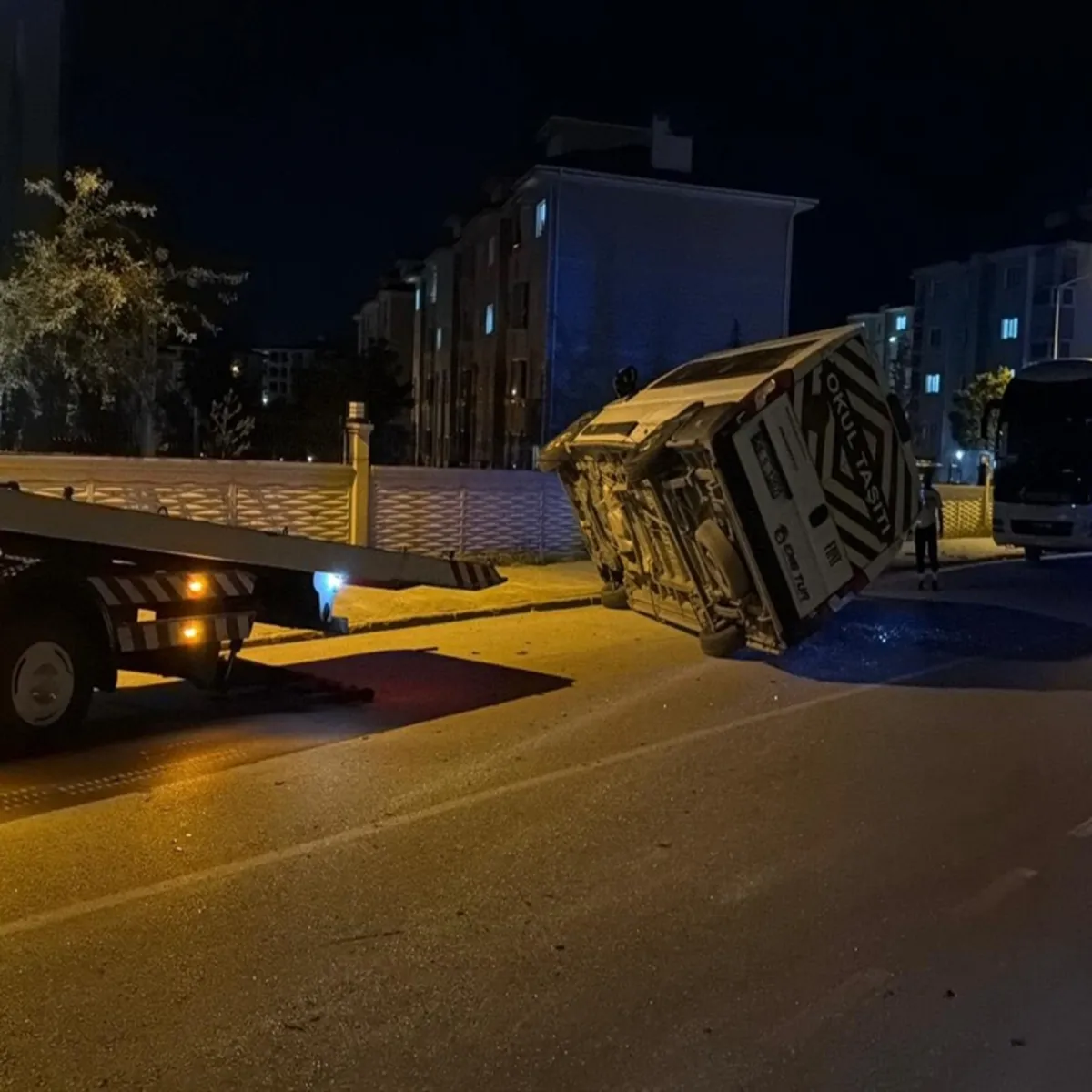Eskişehir'de işçi servisi devrildi: 7 yaralı
