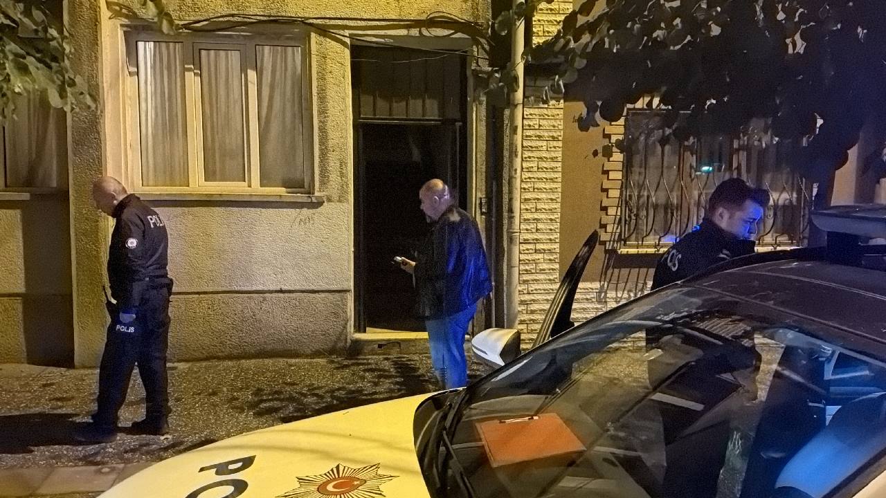 Eskişehir'de şüpheli ölüm: Komşusunun evinde fenalaşan kadın hayatını kaybetti
