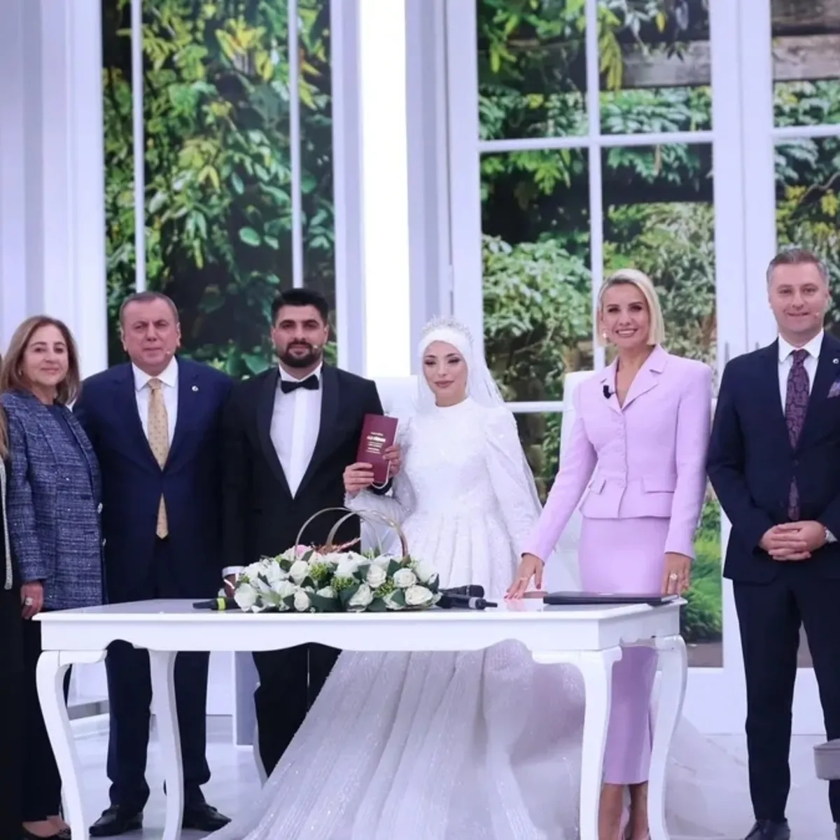 Esra Erol’da genç çiftin mutluluğuna destek! Veysi Şahin'den Başkan Erdoğan'a teşekkür