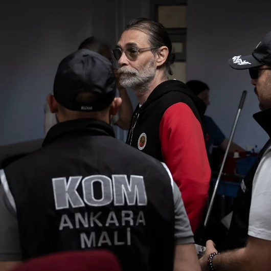 Etimesgut Belediye Başkanı Erdal Beşikçioğlu dahil 40 kişi tutuklandı