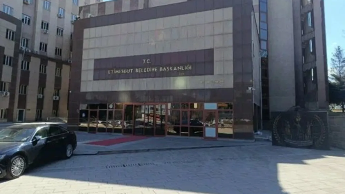 Etimesgut Belediyesi'ne 2. Dalga Yolsuzluk Operasyonu: 25 Gözaltı