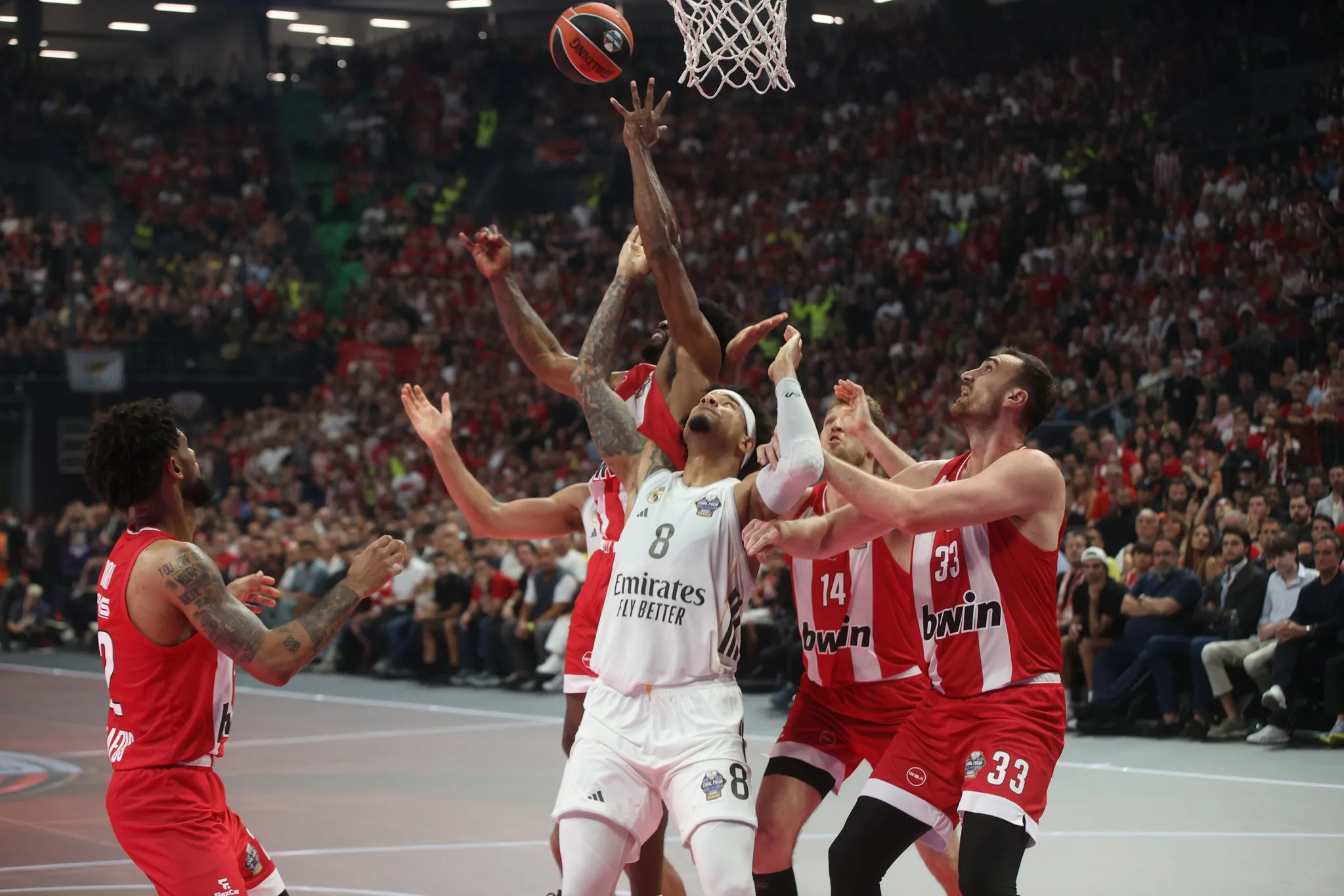 EuroLeague'de şampiyon Olympiakos! 13 yıl sonra gelen zafer