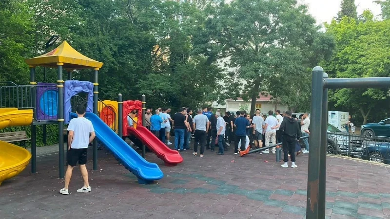 Eyüpsultan'da parkta silahlı çatışma: 5 yaralı