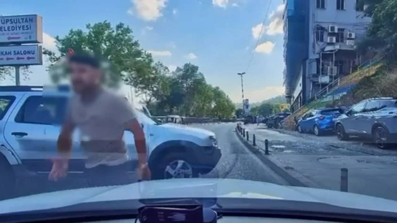 Eyüpsultan'da Trafikte Dehşet: Korna Yüzünden 'Kafanı Keserim' Tehdidi
