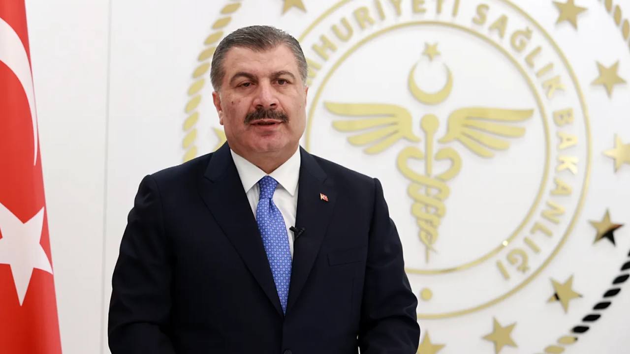 Fahrettin Koca, Kendi Adına Eğitim Vakfı Kurdu: 5 Milyon TL'lik Hamle