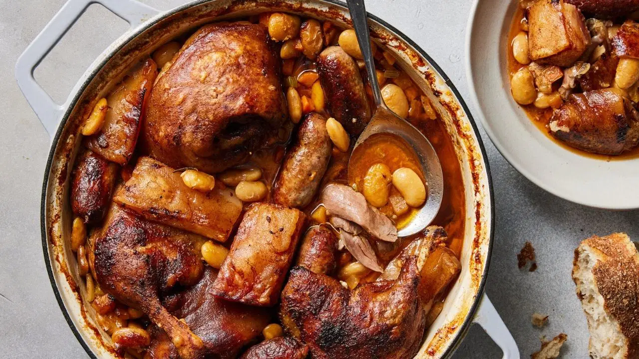 Fasulyenin Fransız Mutfağında Dönüşümü: Cassoulet Tarifi
