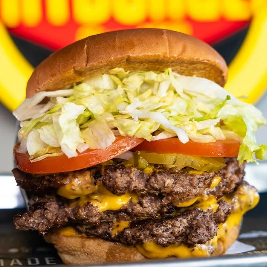Fat Brands'in İflas Tasfiye Planı Mahkeme Onayı Aldı