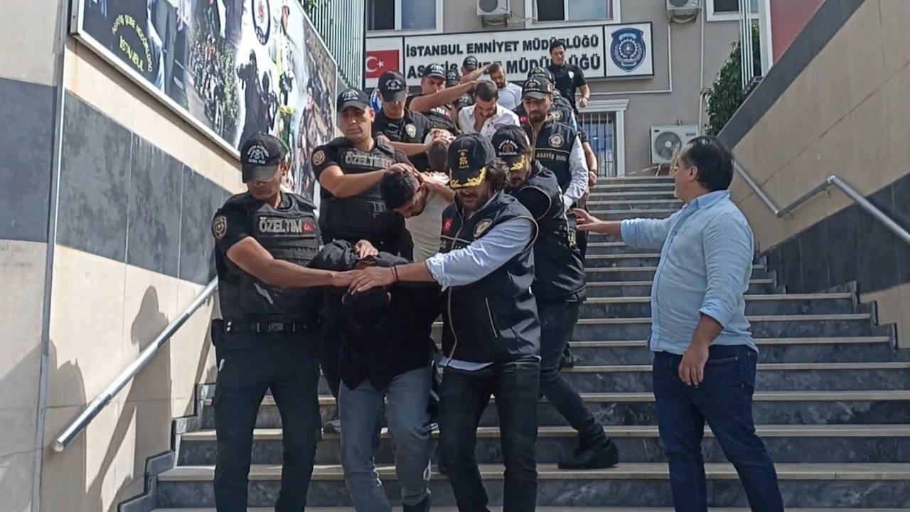 Fatih'te döviz bürosu saldırısı: 12 şüpheli adliyeye sevk edildi