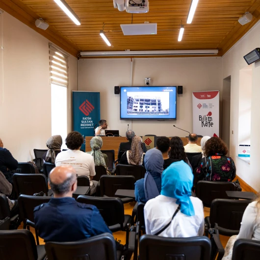 Fatih Sultan Mehmet Vakıf Üniversitesi'nde “Gazze İçin Bilim Kafe” Programı Düzenlendi