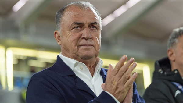 Fatih Terim: 'Wenger Gibi Kalsaydım