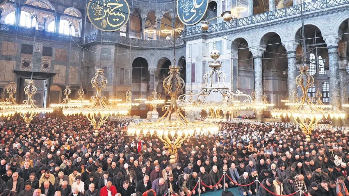 Fatih'in emaneti Ayasofya 6 yıldır özgür