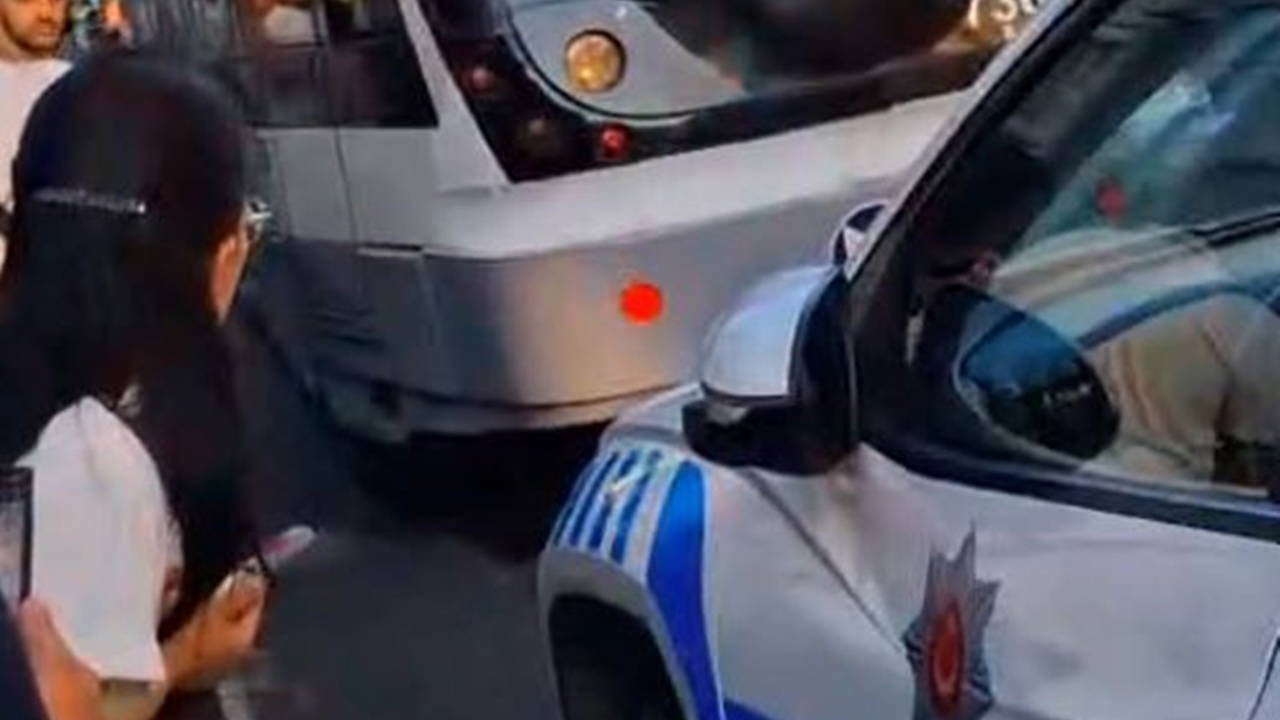 Fatih'te 6 yaşındaki çocuk tramvayın altında kalarak can verdi