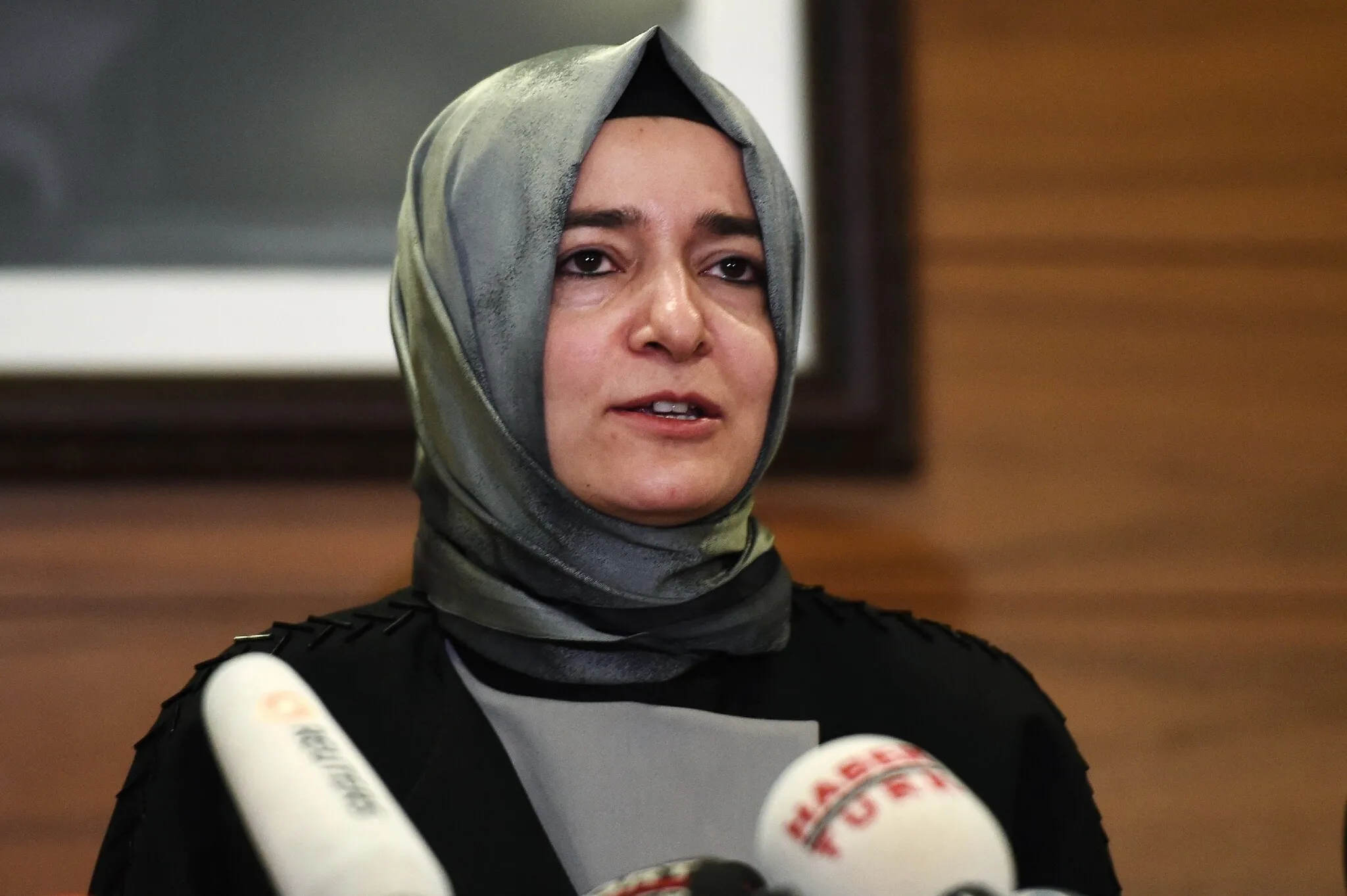 Fatma Betül Sayan Kaya ve Eşi Fon Soruşturmasında İfade Verdi