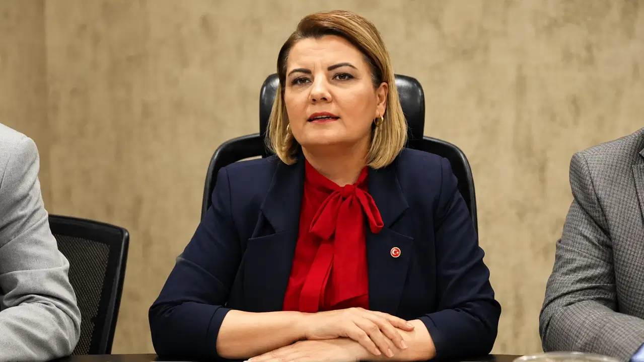 Fatma Kaplan Hürriyet'ten AKP iddialarına sert yanıt: Paşa paşa yatarım