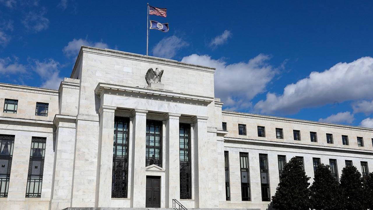 Fed Raporu: Ortadoğu Gerginliği ve Yapay Zeka Ekonomiyi İki Yönlü Etkiliyor
