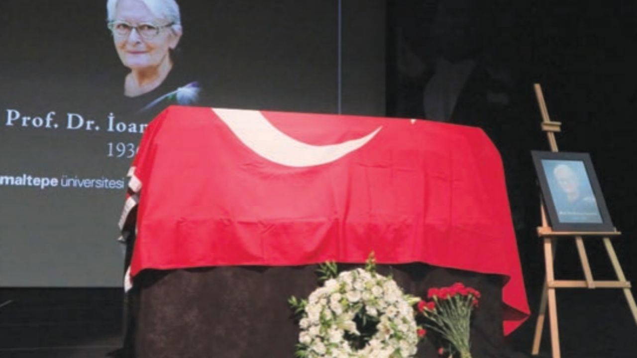 Felsefe Dünyası İoanna Kuçuradi'yi Kaybetti