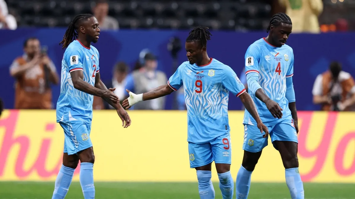 Fenerbahçe, Ake'nin ardından Wan-Bissaka'yı gündemine aldı