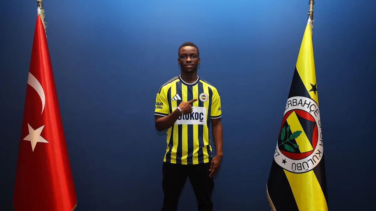 Fenerbahçe, 18 yaşındaki yıldız Amara Diouf transferini açıkladı