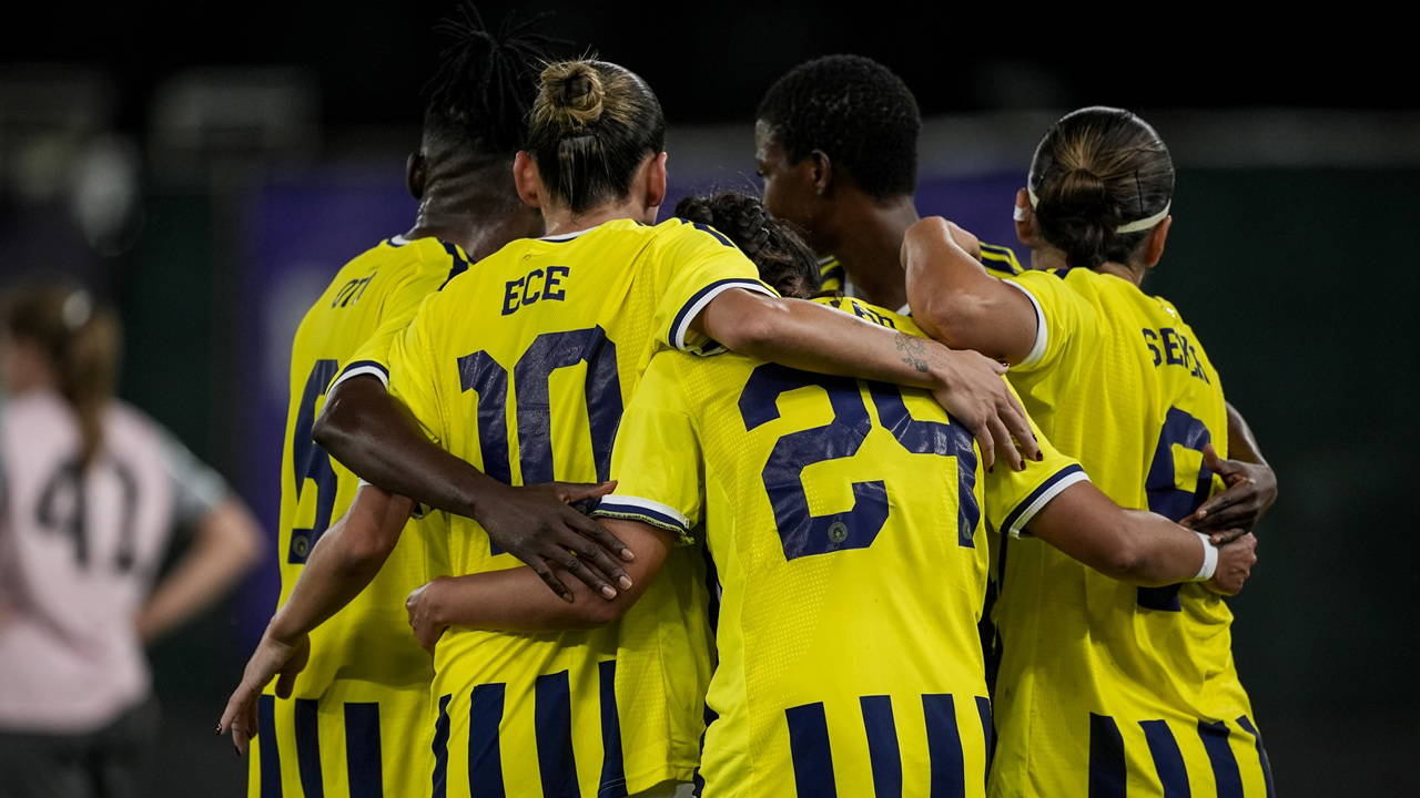 Fenerbahçe arsaVev'in Avrupa'daki Rakibi Real Sociedad Oldu