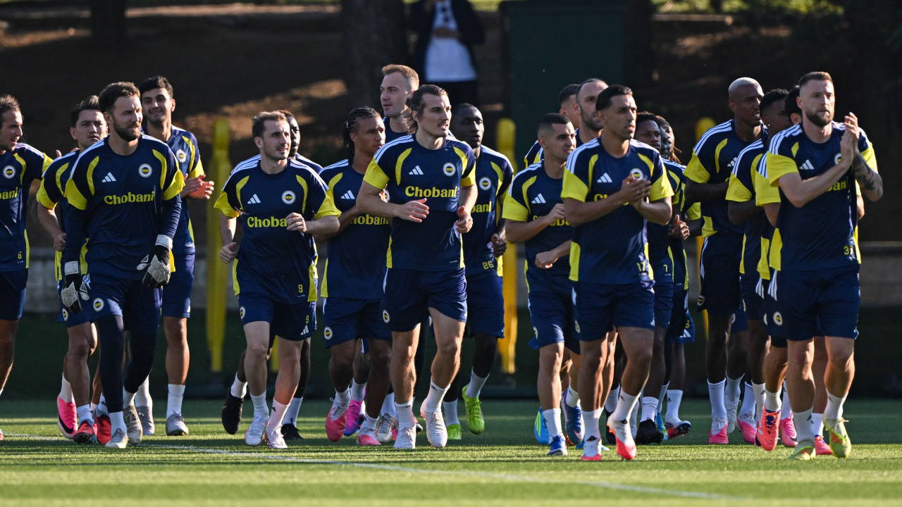 Fenerbahçe Avrupa Kadrosunda Sturm Graz Öncesi Değişiklik Yaptı
