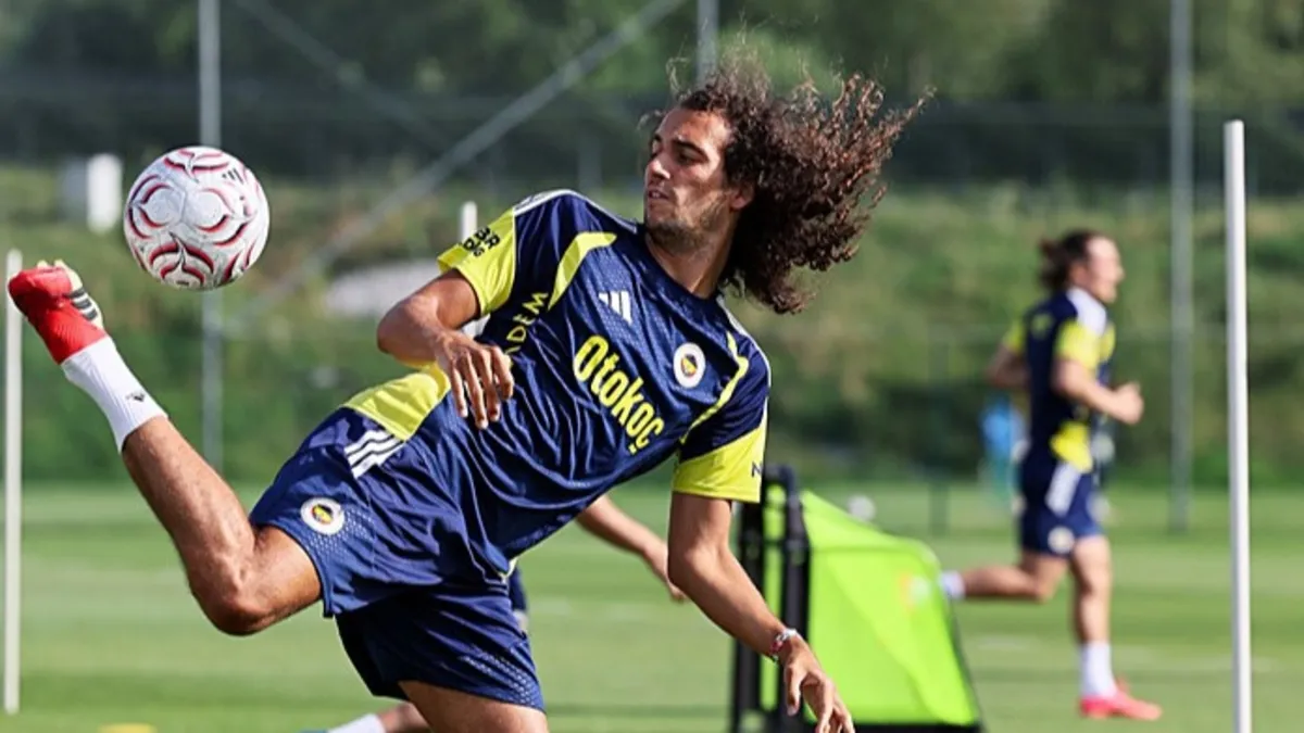 Fenerbahçe Avusturya'da çift antrenmanla günü kapattı