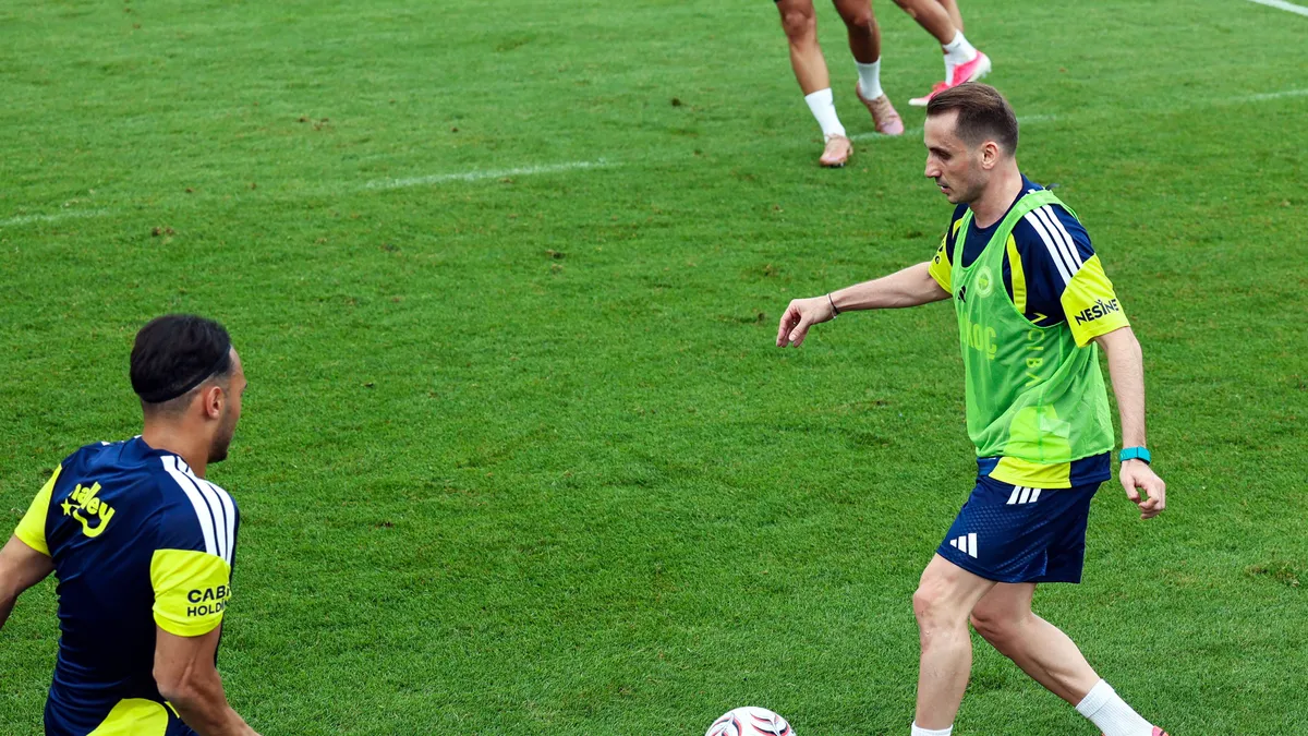 Fenerbahçe Avusturya Kampında İlk Antrenmana Çıktı
