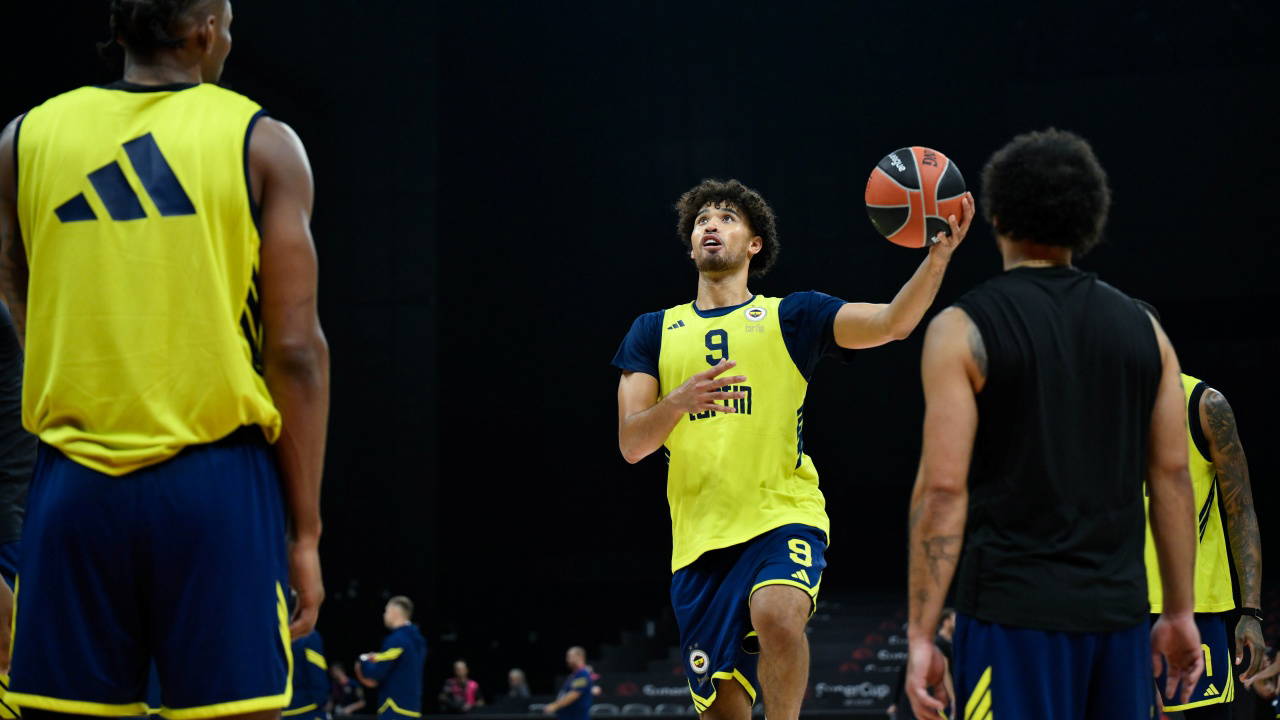 Fenerbahçe Basketbolcuları Tüm Kulvarlarda Şampiyonluk Hedefliyor