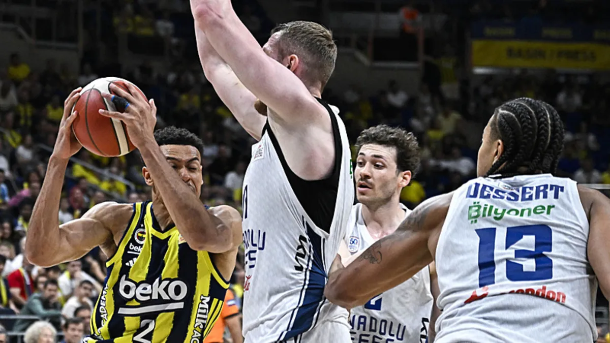 Fenerbahçe Beko, Anadolu Efes'i Son Saniyede 73-72 Yendi: Seri 2-0